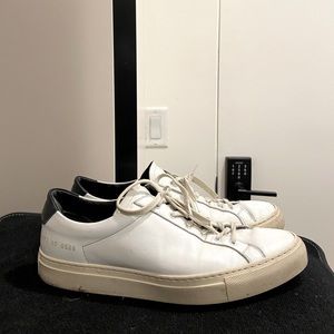 Used common projects tennis shoe men’s size 8 / women’s size 10